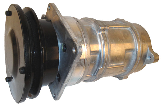 John Deere 2940 Tractor Air Conditioning Delco Style A6 Compressor, w/ Clutch 1131075 50014 702618015 888301170
